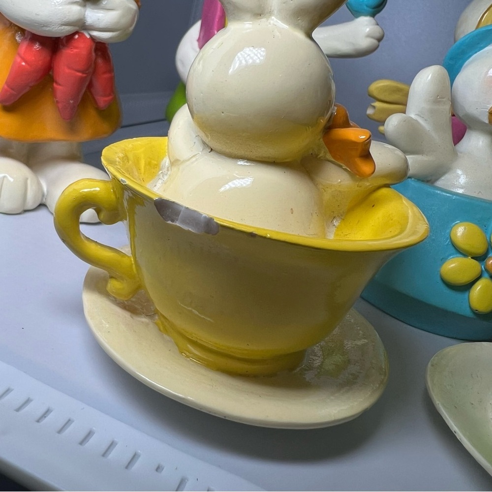 Glossy Easter Bunny Rabbit Resin Figurines Spring Table Decor Lot Of 8 - Picture 2 of 9